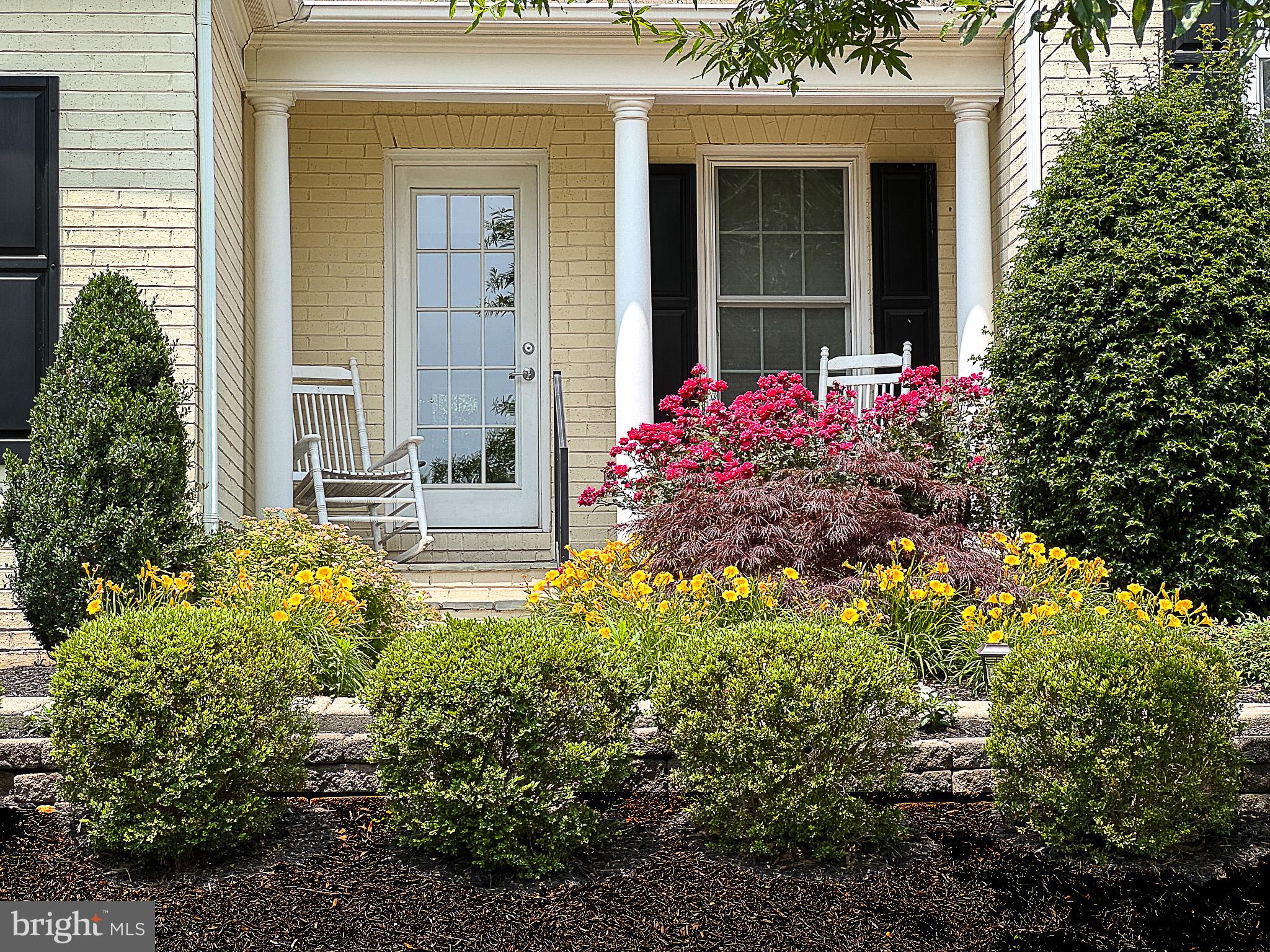 20899 McIntosh Place Leesburg, VA 20175 - Photo 5 of 69 Mudroom entrance