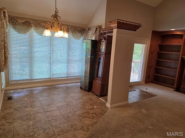 $287,000 | 302 Lorean Drive, Troy, IL 62294