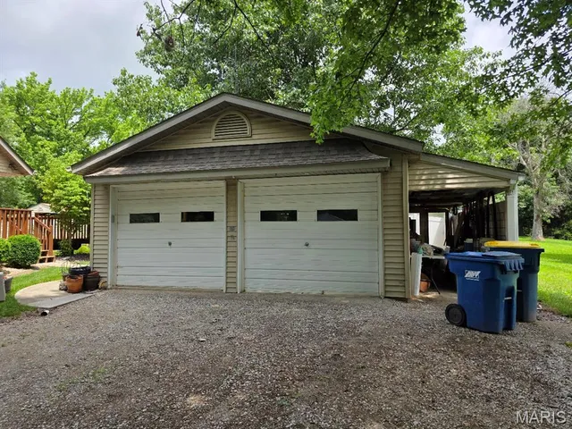 $287,000 | 302 Lorean Drive, Troy, IL 62294