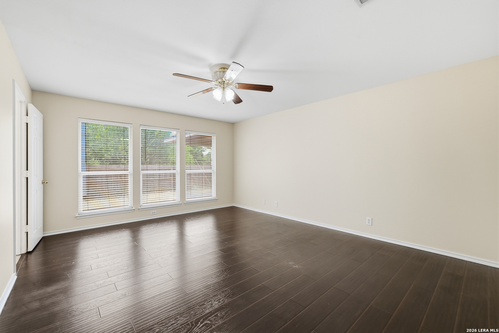 9324 Cedar Point Helotes, TX 78023 - Photo 12 of 32