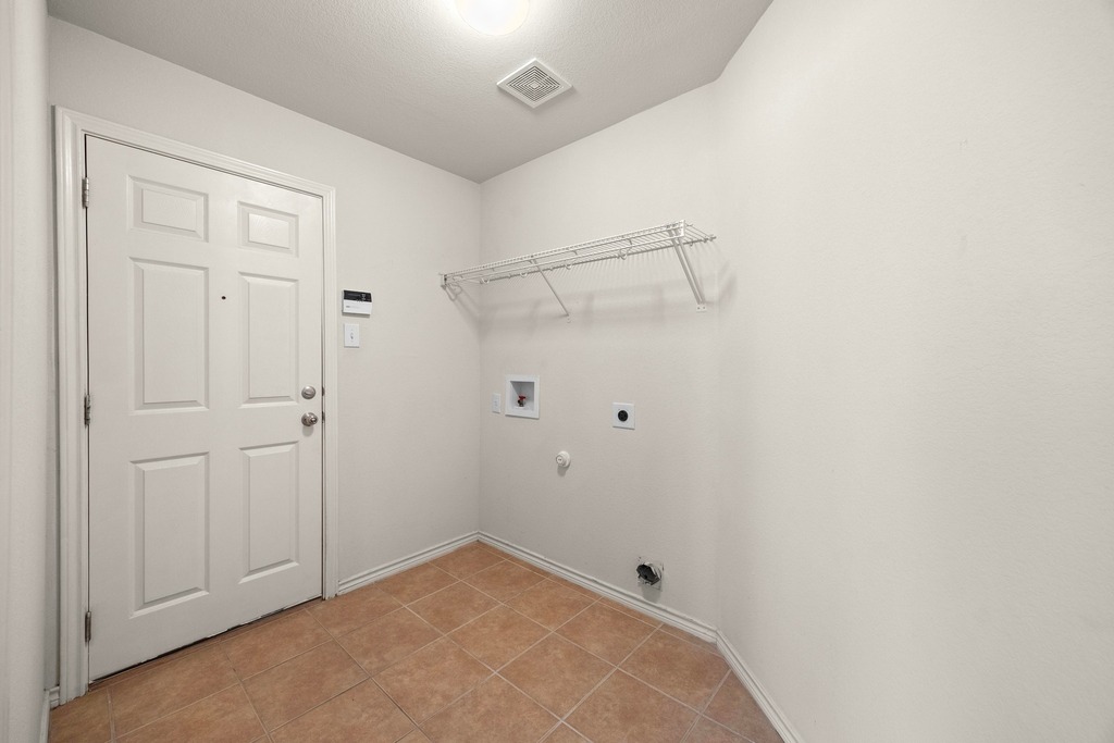 2832 Mission Tejas Drive Pflugerville, TX 78660 - Photo 27 of 30 a view of room