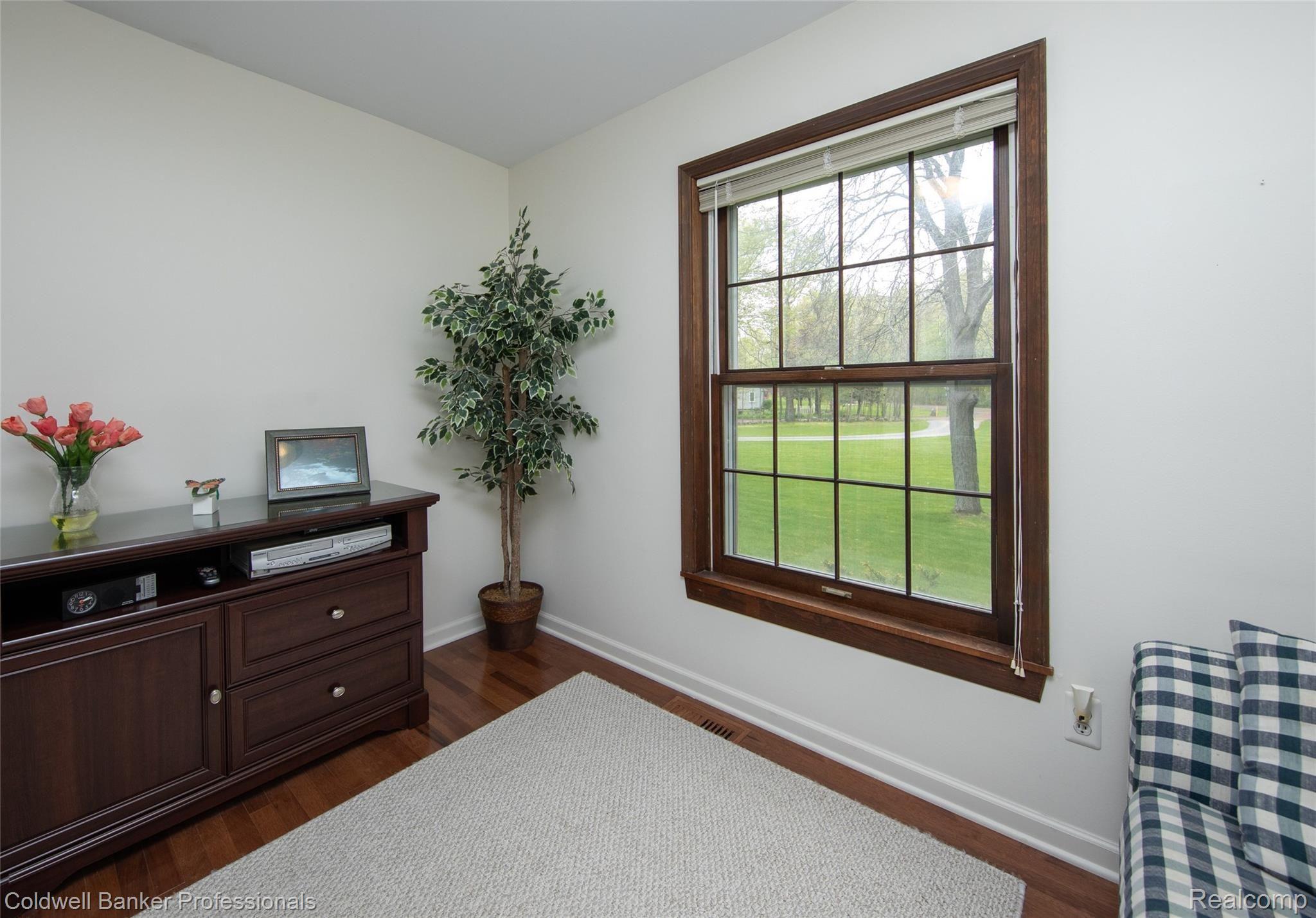 9940 Bridge Lake Road Clarkston, MI 48348 - Photo 34 of 51 31.jpg
