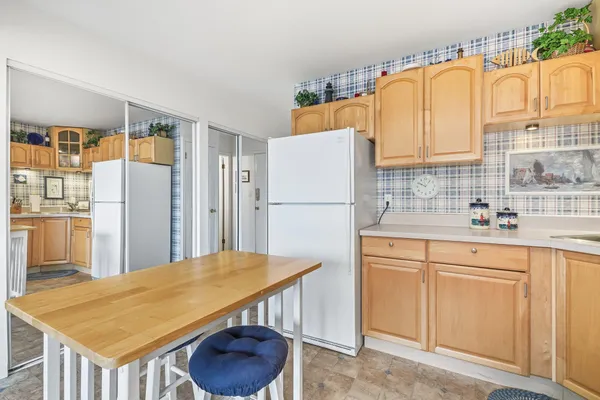 $319,900 | 223 North Shore Drive, Unit 308, South Haven, MI 49090