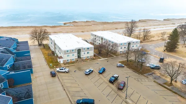$319,900 | 223 North Shore Drive, Unit 308, South Haven, MI 49090