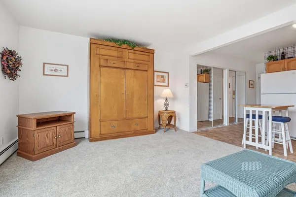 $319,900 | 223 North Shore Drive, Unit 308, South Haven, MI 49090