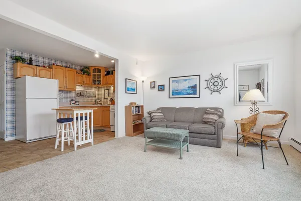 $319,900 | 223 North Shore Drive, Unit 308, South Haven, MI 49090
