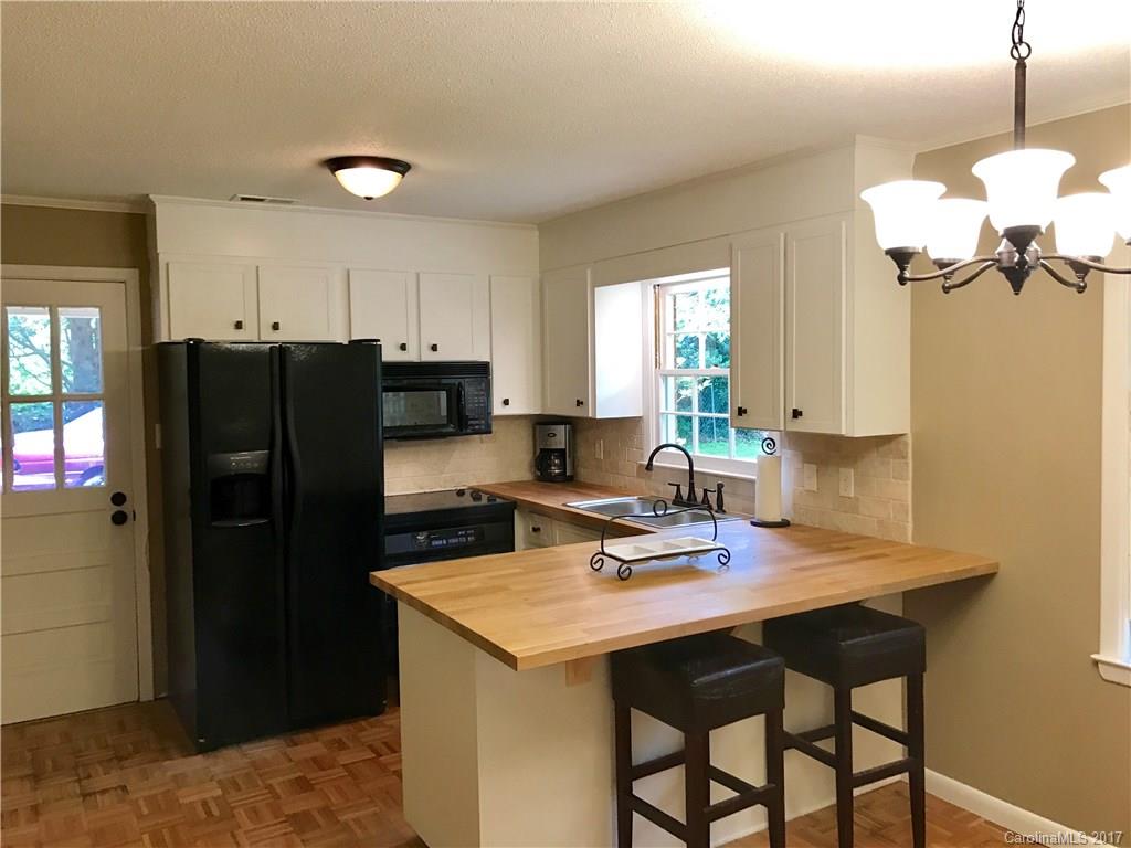 214 Heritage View Road, Unit 55 Hickory, NC 28601 - Photo 3 of 21 Gallery Image 3