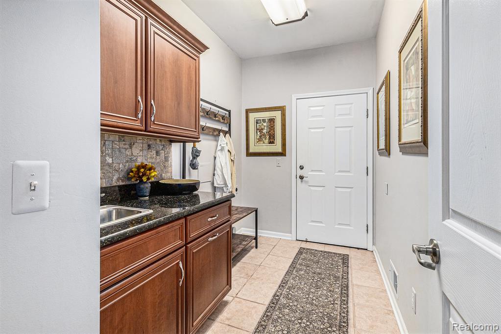6439 Cohoctah Road Fenton, MI 48430 - Photo 12 of 50