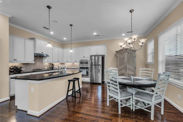 $2,650 | 8802 Narrow Leaf Street, Houston, TX 77080