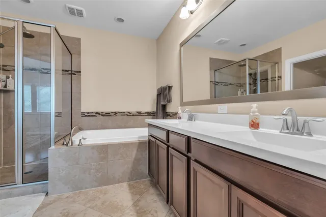 $2,650 | 8802 Narrow Leaf Street, Houston, TX 77080