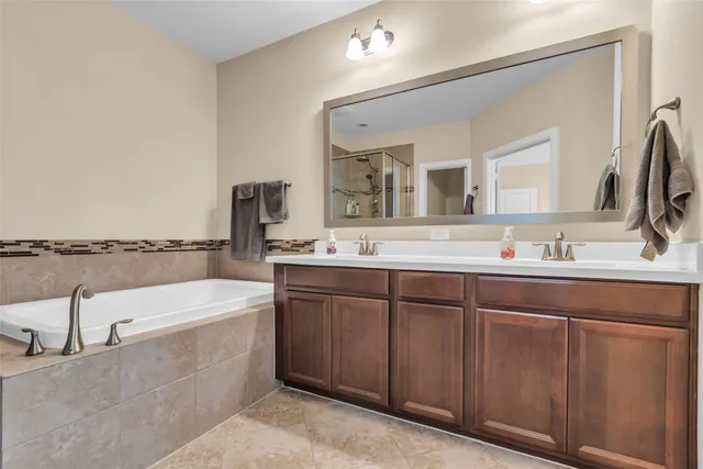 $2,650 | 8802 Narrow Leaf Street, Houston, TX 77080