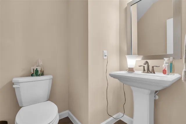 $2,650 | 8802 Narrow Leaf Street, Houston, TX 77080