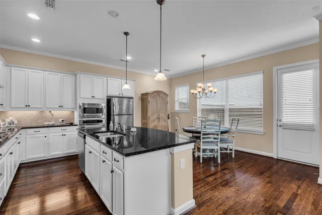 $2,650 | 8802 Narrow Leaf Street, Houston, TX 77080