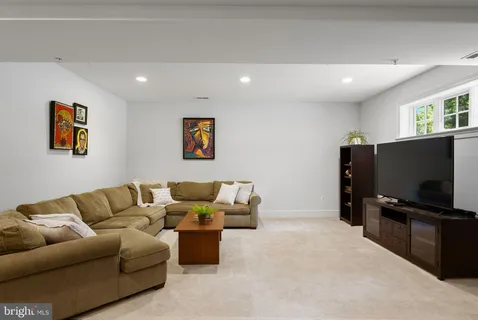 $2,195,000 | 7032 Wilson Lane, Bethesda, MD 20817