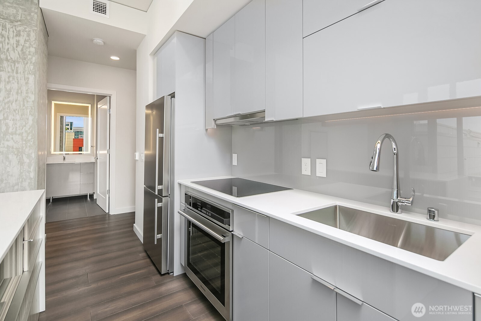450 South Main Street, Unit 611 Seattle, WA 98104 - Photo 12 of 18