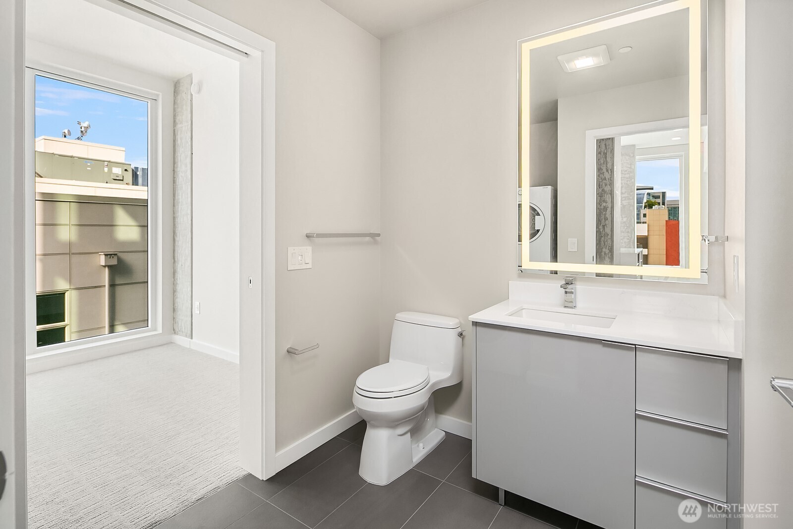 450 South Main Street, Unit 611 Seattle, WA 98104 - Photo 16 of 18