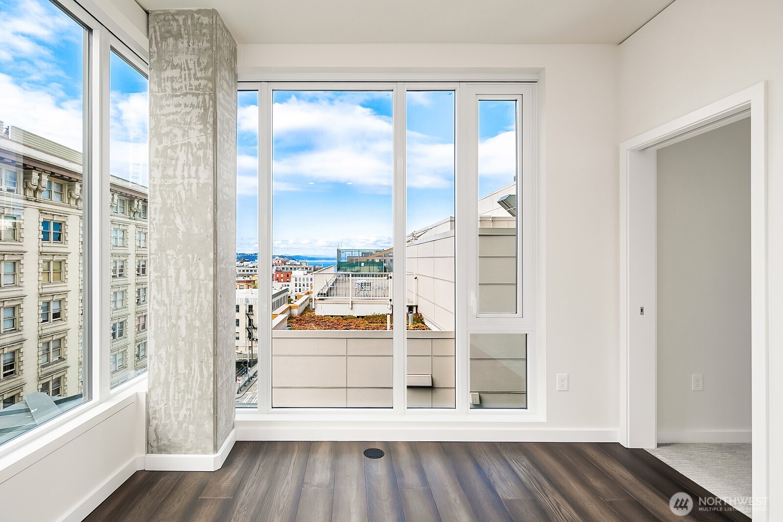 450 South Main Street, Unit 611 Seattle, WA 98104 - Photo 5 of 18