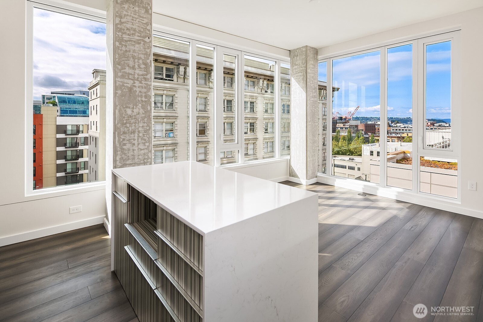 450 South Main Street, Unit 611 Seattle, WA 98104 - Photo 7 of 18