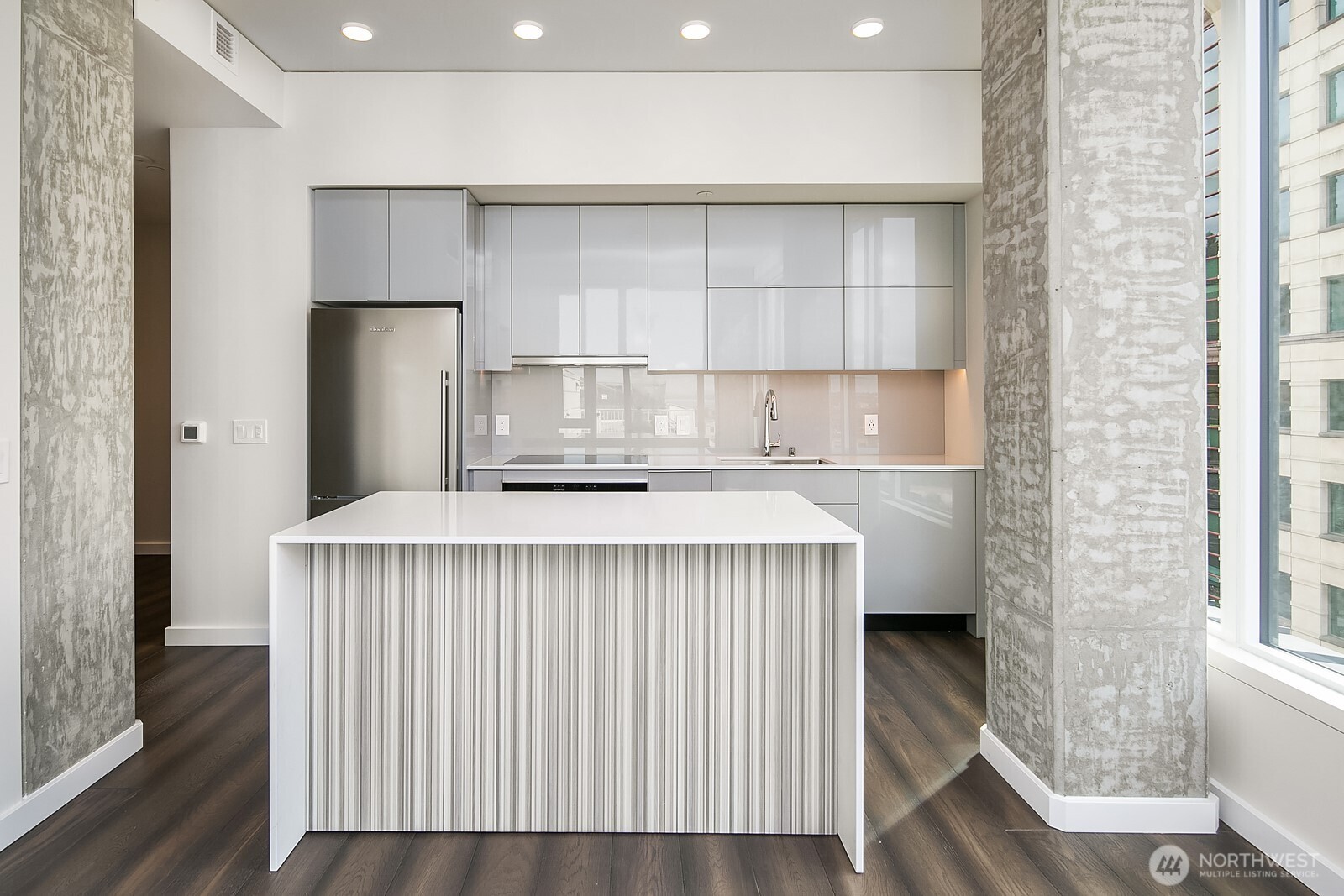 450 South Main Street, Unit 611 Seattle, WA 98104 - Photo 10 of 18