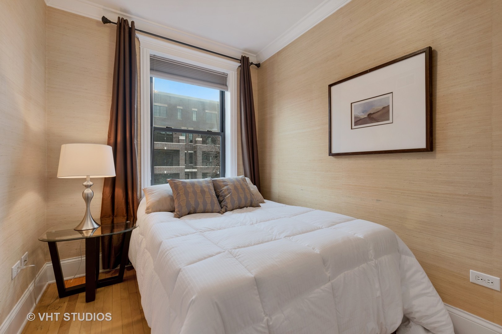 2336 West Roscoe Street, Unit 2F Chicago, IL 60618 - Photo 7 of 9