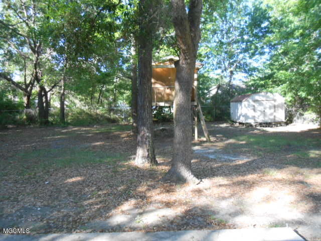 723 Lime Street Ocean Springs, MS 39564 - Photo 11 of 11 723 lime 016