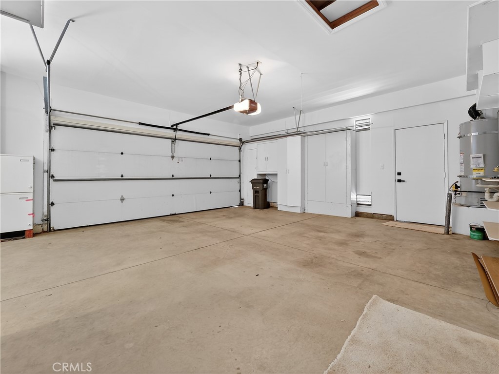 1436 Riviera Avenue Banning, CA 92220 - Photo 35 of 43 a view of garage
