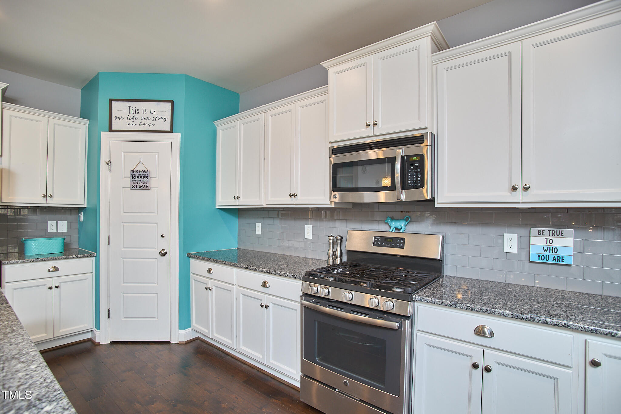 2745 Cutleaf Drive Apex, NC 27539 - Photo 19 of 44 18