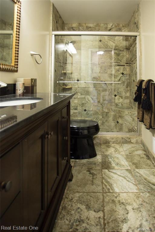 673 Augusta Drive Rochester Hills, MI 48309 - Photo 16 of 36