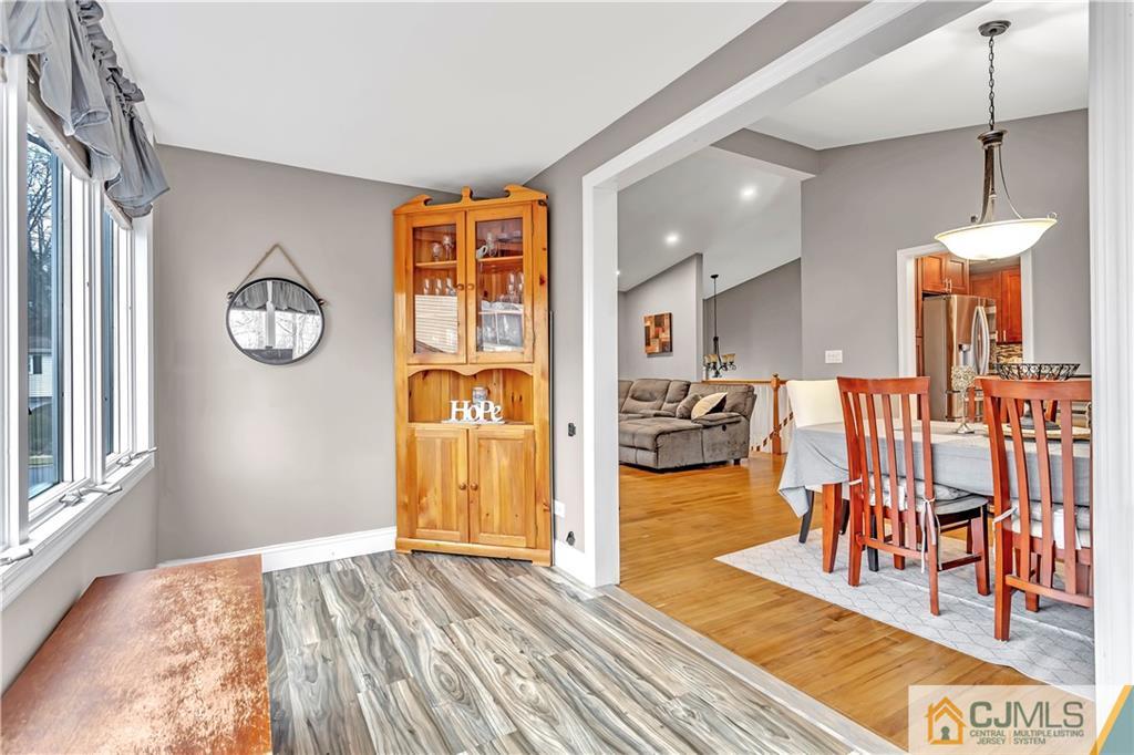 10 Harmon Road Edison, NJ 08837 - Photo 7 of 35