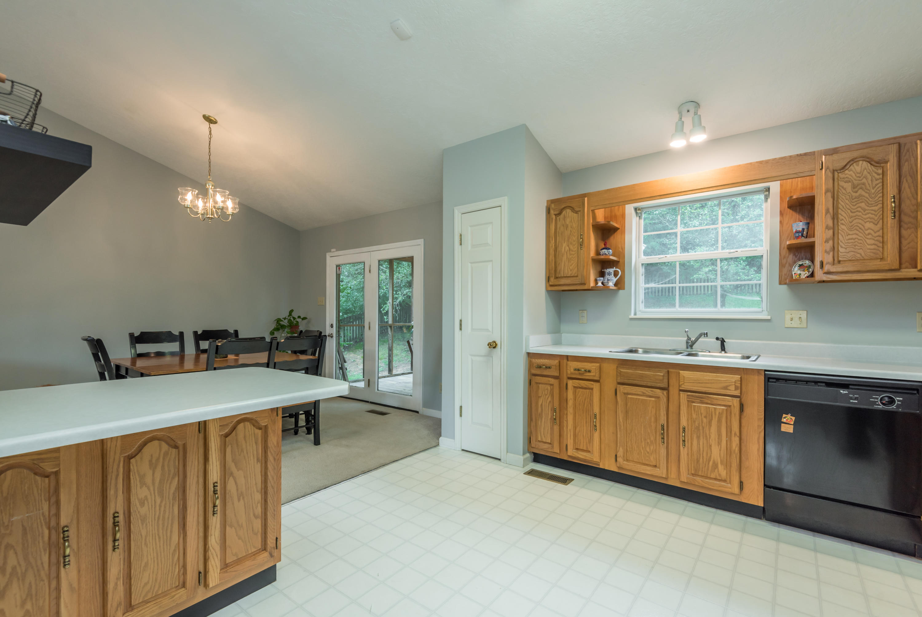 2221 Windbrook Road Knoxville, TN 37923 - Photo 13 of 39 2221WindbrookRd-19