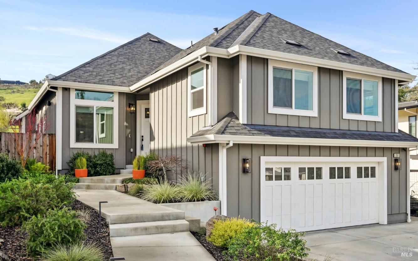 3761 Cross Creek Road Santa Rosa, CA 95403 - Photo 5 of 44 a front view of a house with a garden