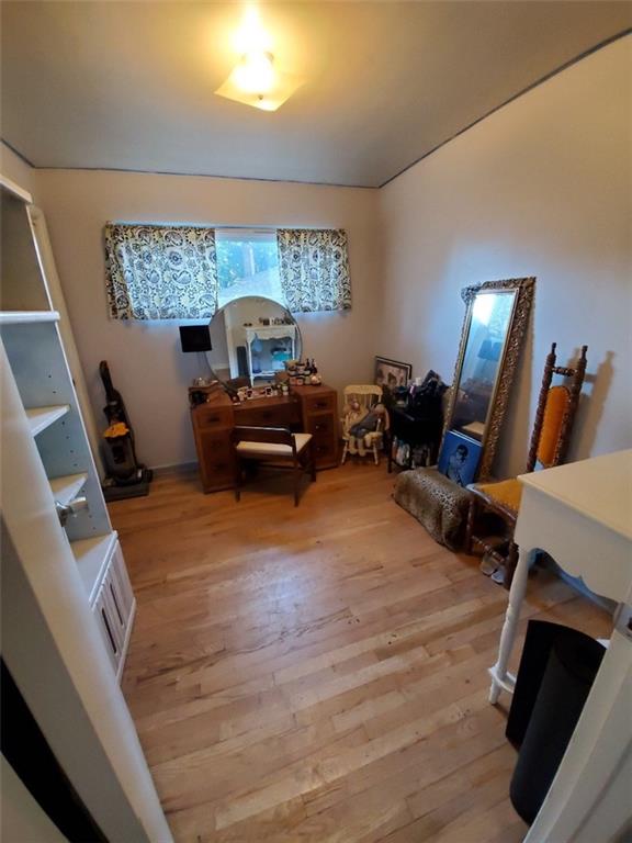 5503 Rippey Place Pittsburgh, PA 15206 - Photo 14 of 17 Gallery Image 14