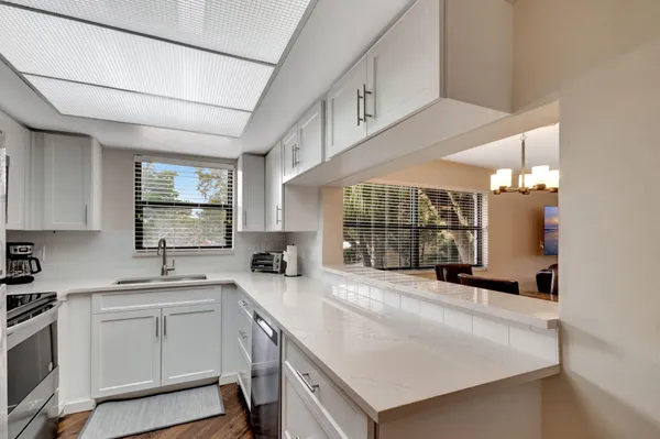 $2,900 | 600 Uno Lago Drive, Unit 205, Juno Beach, FL 33408