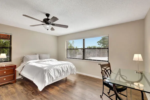 $2,900 | 600 Uno Lago Drive, Unit 205, Juno Beach, FL 33408