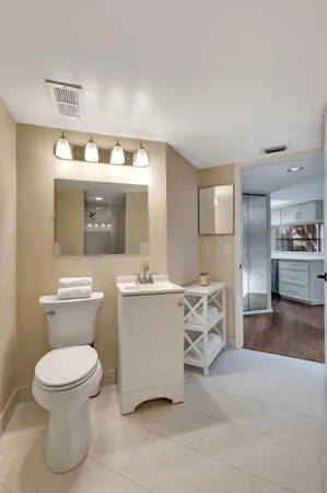 $2,900 | 600 Uno Lago Drive, Unit 205, Juno Beach, FL 33408