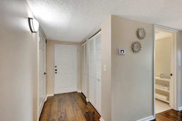 $2,900 | 600 Uno Lago Drive, Unit 205, Juno Beach, FL 33408