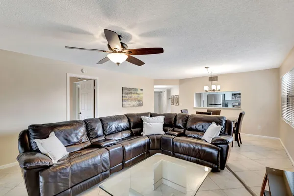 $2,900 | 600 Uno Lago Drive, Unit 205, Juno Beach, FL 33408