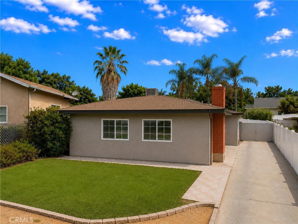 6057 Florence Street Riverside, CA 92504 - Photo 2 of 14 Virtually Cleaned Up