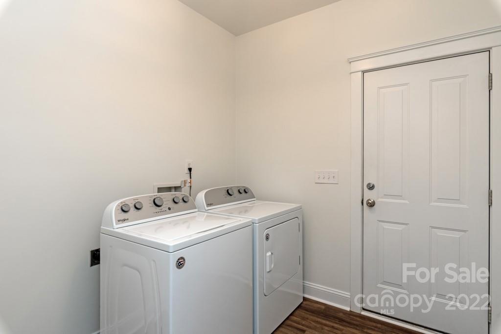 7332 Cascading Pines Drive Tega Cay, SC 29708 - Photo 16 of 36 Gallery Image 16