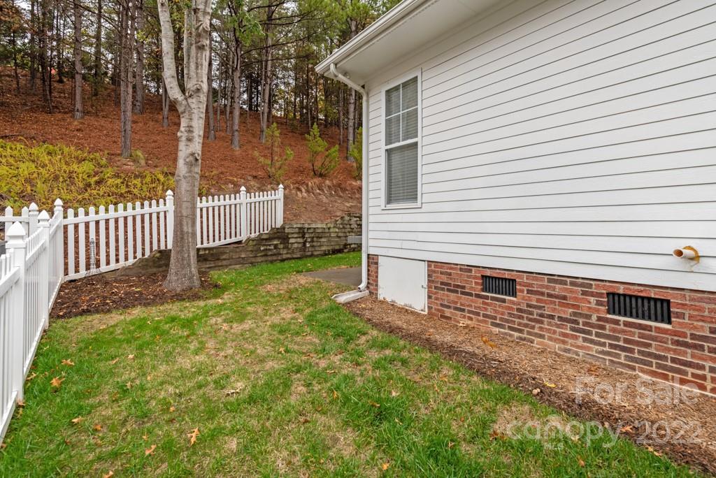 7332 Cascading Pines Drive Tega Cay, SC 29708 - Photo 36 of 36 Gallery Image 36