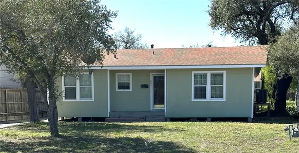 $159,900 | 801 West Sinton Street, Sinton, TX 78387