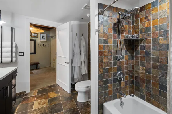 $3,500 | 404 North Washington Avenue, Unit 306, Minneapolis, MN 55401