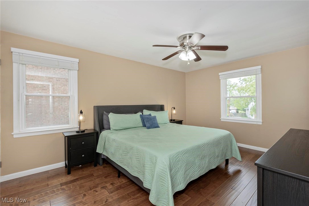 2381 Charney Road Cleveland, OH 44118 - Photo 25 of 47 Wonderful master suite with large windows