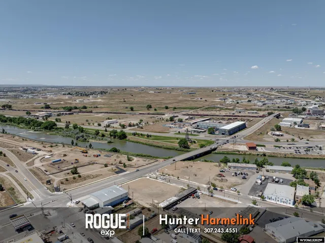 $550,000 | 935 West Yellowstone Highway, Casper, WY 82601
