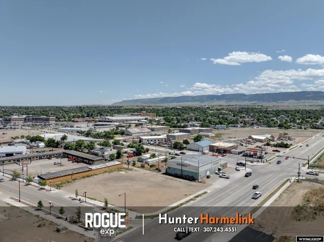 $550,000 | 935 West Yellowstone Highway, Casper, WY 82601