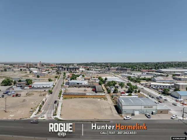 $550,000 | 935 West Yellowstone Highway, Casper, WY 82601
