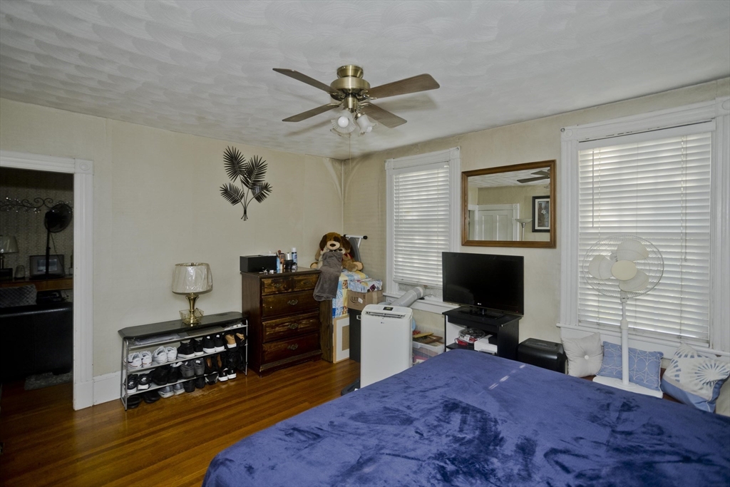 676 Front Street Chicopee, MA 01013 - Photo 10 of 28