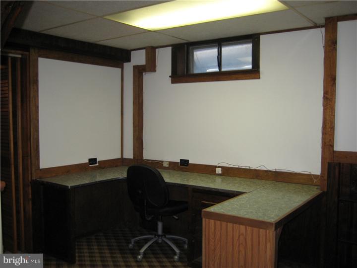 232 Spout Spring Avenue Lumberton, NJ 08048 - Photo 20 of 25 Office / Study