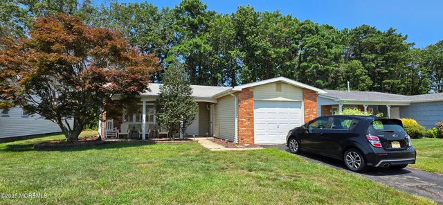 $359,900 | 12 Lance Drive, Brick, NJ 08723