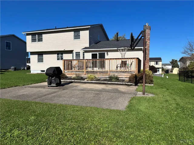 $295,000 | 4783 Haverton Lane, Clay, NY 13090